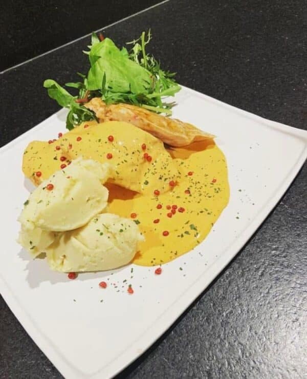 kippenfilet in roze pepersaus